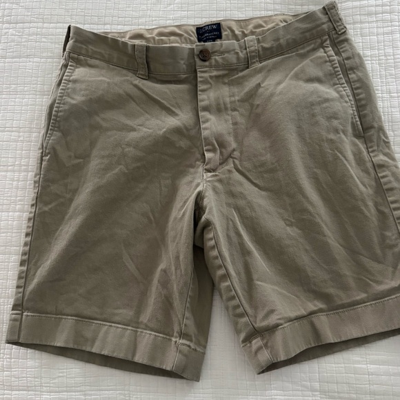 J. Crew Other - J. Crew Men's Khaki Flat Front Shorts W32
